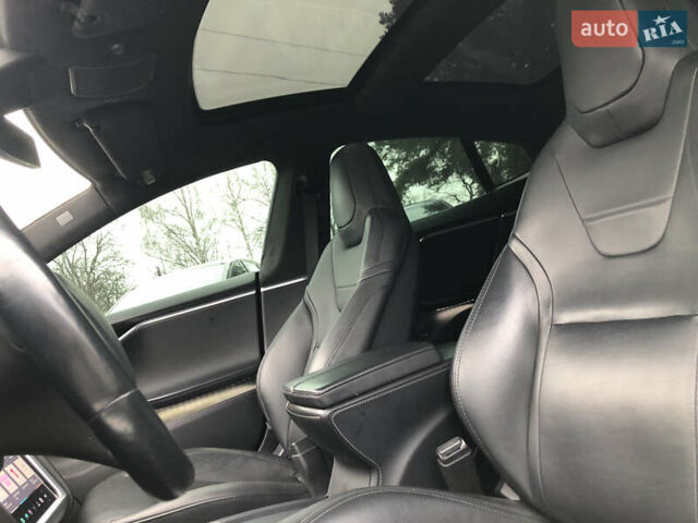 Червоний Тесла Модель С, об'ємом двигуна 0 л та пробігом 160 тис. км за 16900 $, фото 18 на Automoto.ua