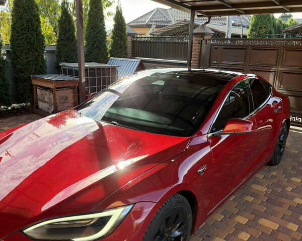 Тесла Модель С 2016 у Белой Церкве на Automoto.ua Червоний Тесла Модель С, об'ємом двигуна 0 л та пробігом 135 тис. км за 17900 $, фото 4 на Automoto.ua