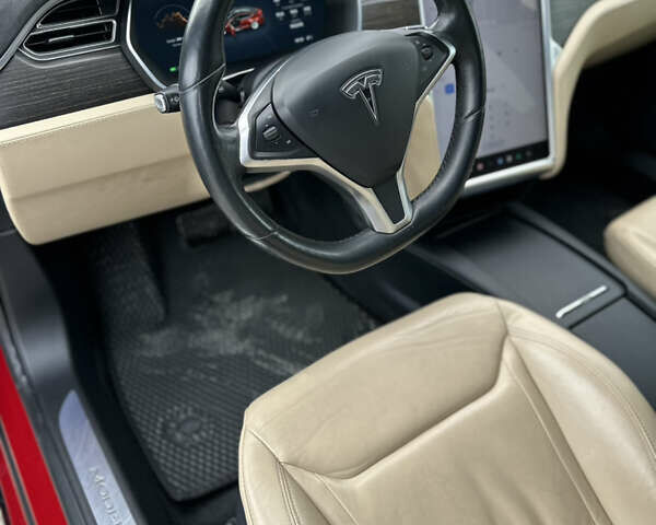 Красный Тесла Модель С, объемом двигателя 0 л и пробегом 198 тыс. км за 16500 $, фото 18 на Automoto.ua