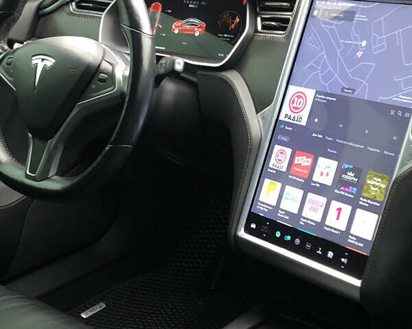 Червоний Тесла Модель С, об'ємом двигуна 0 л та пробігом 160 тис. км за 16900 $, фото 21 на Automoto.ua