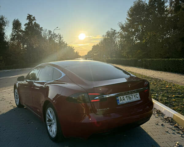 Красный Тесла Модель С, объемом двигателя 0 л и пробегом 91 тыс. км за 17000 $, фото 9 на Automoto.ua