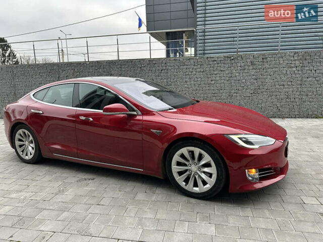 Красный Тесла Модель С, объемом двигателя 0 л и пробегом 227 тыс. км за 14300 $, фото 2 на Automoto.ua