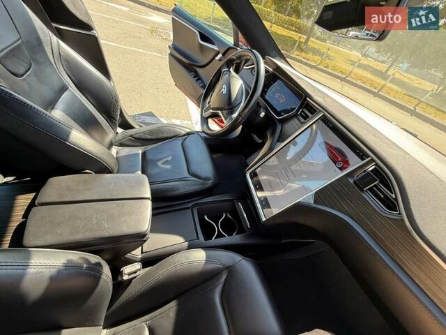 Червоний Тесла Модель С, об'ємом двигуна 0 л та пробігом 195 тис. км за 18500 $, фото 16 на Automoto.ua