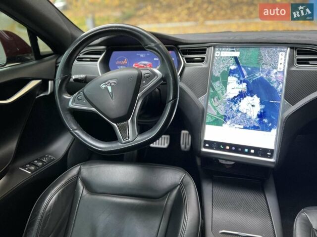 Красный Тесла Модель С, объемом двигателя 0 л и пробегом 90 тыс. км за 19000 $, фото 5 на Automoto.ua