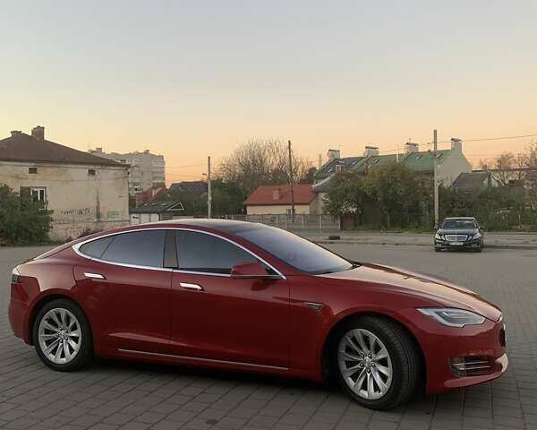 Червоний Тесла Модель С, об'ємом двигуна 0 л та пробігом 82 тис. км за 16500 $, фото 18 на Automoto.ua