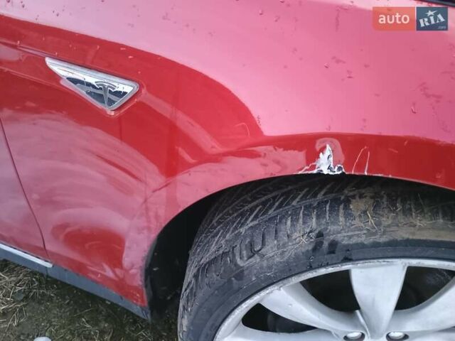 Красный Тесла Модель С, объемом двигателя 0 л и пробегом 237 тыс. км за 13500 $, фото 13 на Automoto.ua