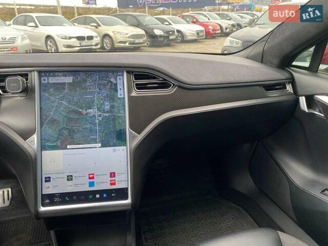 Червоний Тесла Модель С, об'ємом двигуна 0 л та пробігом 126 тис. км за 15990 $, фото 19 на Automoto.ua