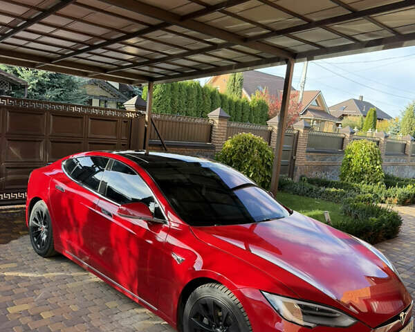 Тесла Модель С 2016 у Белой Церкве на Automoto.ua Червоний Тесла Модель С, об'ємом двигуна 0 л та пробігом 135 тис. км за 17900 $, фото 3 на Automoto.ua