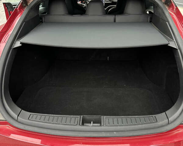 Красный Тесла Модель С, объемом двигателя 0 л и пробегом 227 тыс. км за 14300 $, фото 12 на Automoto.ua