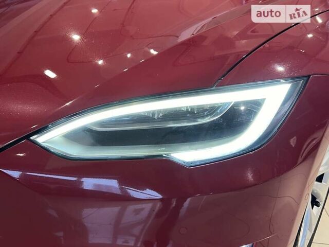 Червоний Тесла Модель С, об'ємом двигуна 0 л та пробігом 84 тис. км за 20900 $, фото 2 на Automoto.ua
