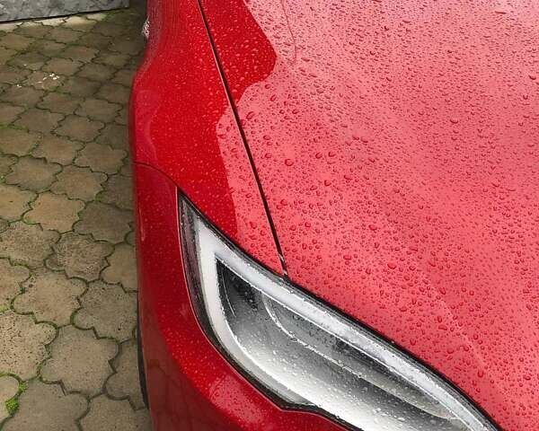 Красный Тесла Модель С, объемом двигателя 0 л и пробегом 130 тыс. км за 28999 $, фото 21 на Automoto.ua