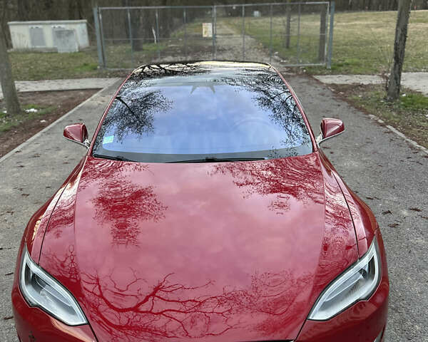 Красный Тесла Модель С, объемом двигателя 0 л и пробегом 115 тыс. км за 18999 $, фото 1 на Automoto.ua