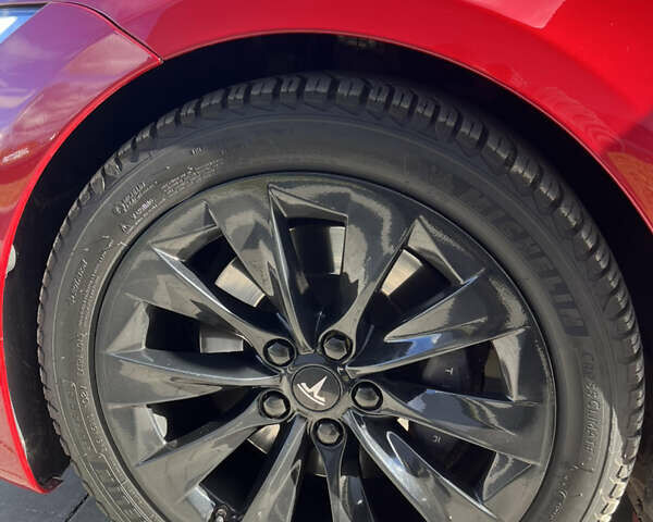 Красный Тесла Модель С, объемом двигателя 0 л и пробегом 134 тыс. км за 20000 $, фото 9 на Automoto.ua