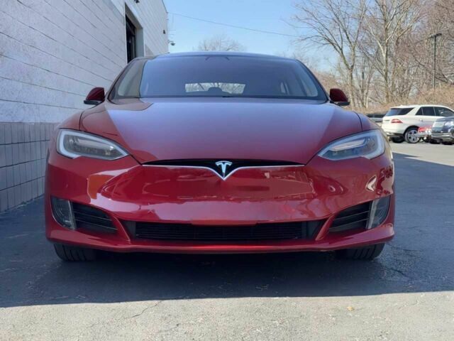 Червоний Тесла Модель С, об'ємом двигуна 0 л та пробігом 63 тис. км за 5900 $, фото 1 на Automoto.ua