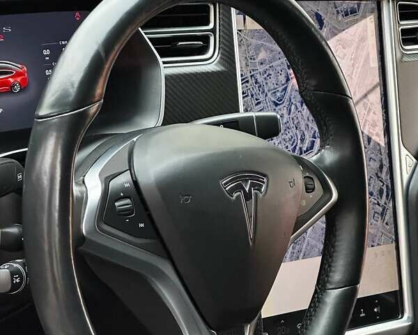 Красный Тесла Модель С, объемом двигателя 0 л и пробегом 163 тыс. км за 22000 $, фото 36 на Automoto.ua
