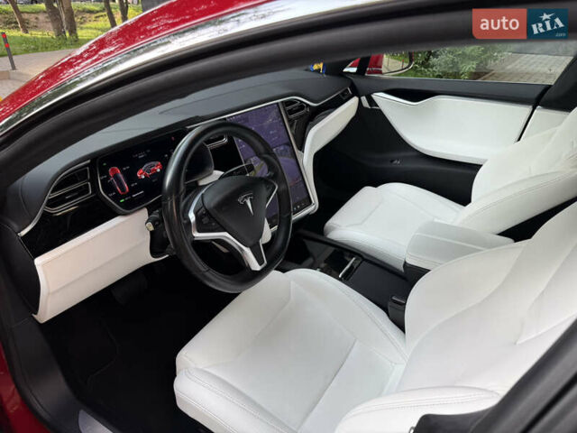 Червоний Тесла Модель С, об'ємом двигуна 0 л та пробігом 89 тис. км за 21999 $, фото 11 на Automoto.ua