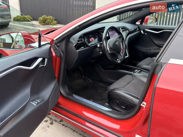 Красный Тесла Модель С, объемом двигателя 0 л и пробегом 204 тыс. км за 18300 $, фото 18 на Automoto.ua