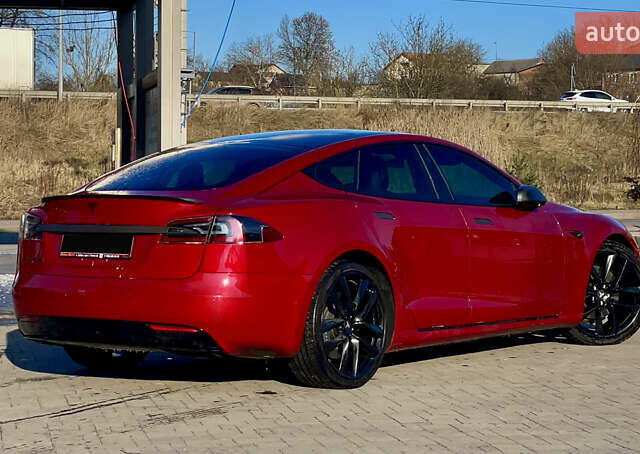 Красный Тесла Модель С, объемом двигателя 0 л и пробегом 87 тыс. км за 16350 $, фото 27 на Automoto.ua
