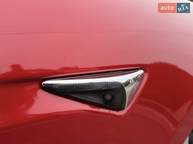 Красный Тесла Модель С, объемом двигателя 0 л и пробегом 204 тыс. км за 18300 $, фото 11 на Automoto.ua