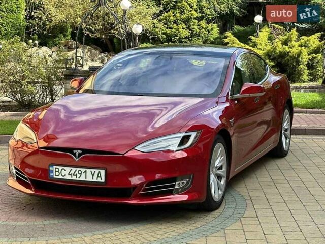 Красный Тесла Модель С, объемом двигателя 0 л и пробегом 56 тыс. км за 23500 $, фото 8 на Automoto.ua