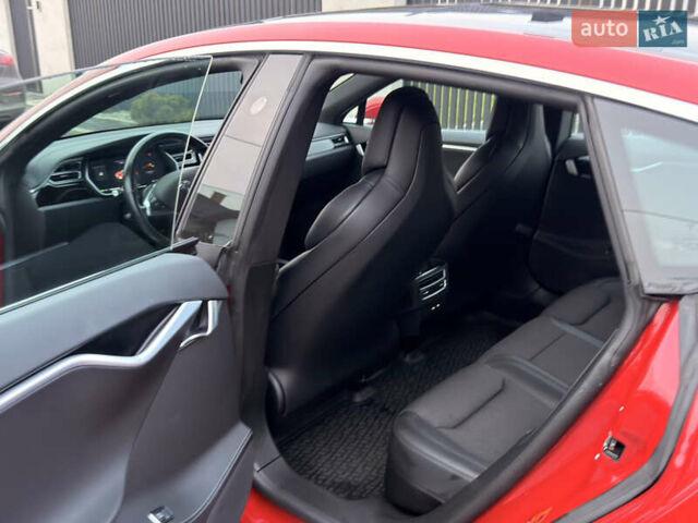 Красный Тесла Модель С, объемом двигателя 0 л и пробегом 204 тыс. км за 18300 $, фото 17 на Automoto.ua