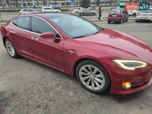Красный Тесла Модель С, объемом двигателя 0 л и пробегом 108 тыс. км за 26999 $, фото 15 на Automoto.ua