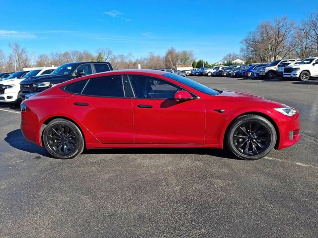 Красный Тесла Модель С, объемом двигателя 0 л и пробегом 67 тыс. км за 14000 $, фото 5 на Automoto.ua