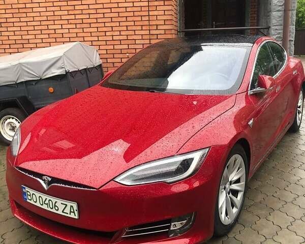 Красный Тесла Модель С, объемом двигателя 0 л и пробегом 130 тыс. км за 28999 $, фото 8 на Automoto.ua