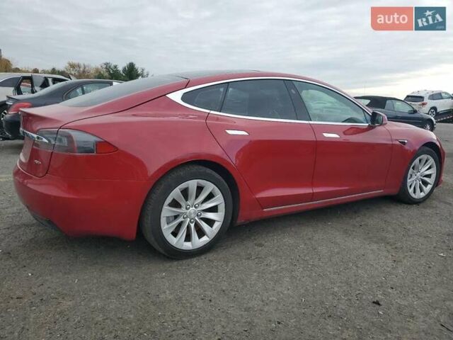 Красный Тесла Модель С, объемом двигателя 0 л и пробегом 125 тыс. км за 6800 $, фото 2 на Automoto.ua