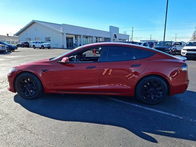 Красный Тесла Модель С, объемом двигателя 0 л и пробегом 67 тыс. км за 14000 $, фото 3 на Automoto.ua