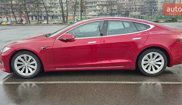 Красный Тесла Модель С, объемом двигателя 0 л и пробегом 108 тыс. км за 26999 $, фото 8 на Automoto.ua