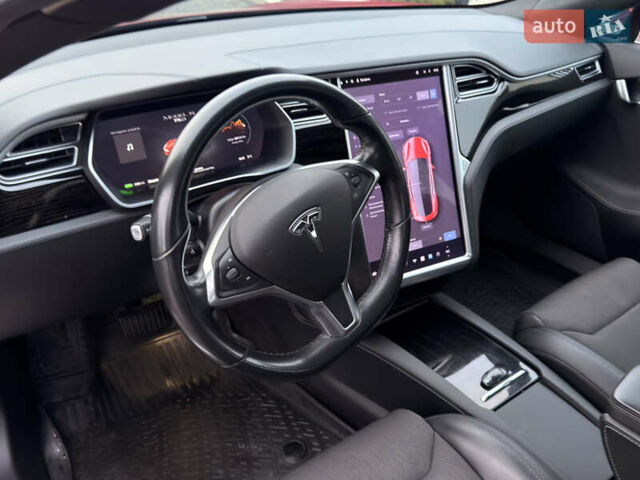 Красный Тесла Модель С, объемом двигателя 0 л и пробегом 204 тыс. км за 18300 $, фото 21 на Automoto.ua