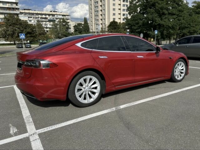 Красный Тесла Модель С, объемом двигателя 0 л и пробегом 183 тыс. км за 15450 $, фото 4 на Automoto.ua