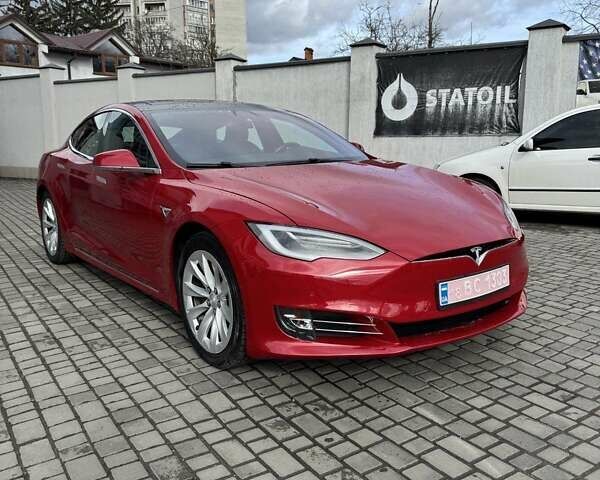 Красный Тесла Модель С, объемом двигателя 0 л и пробегом 101 тыс. км за 17700 $, фото 4 на Automoto.ua