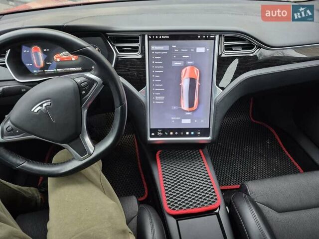 Красный Тесла Модель С, объемом двигателя 0 л и пробегом 108 тыс. км за 26999 $, фото 18 на Automoto.ua