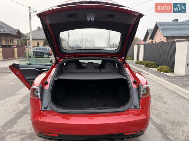 Красный Тесла Модель С, объемом двигателя 0 л и пробегом 204 тыс. км за 18300 $, фото 15 на Automoto.ua