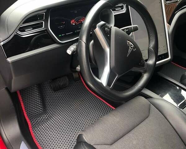 Красный Тесла Модель С, объемом двигателя 0 л и пробегом 130 тыс. км за 28999 $, фото 29 на Automoto.ua
