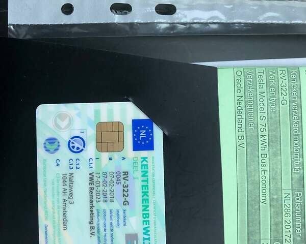 Красный Тесла Модель С, объемом двигателя 0 л и пробегом 130 тыс. км за 28999 $, фото 49 на Automoto.ua