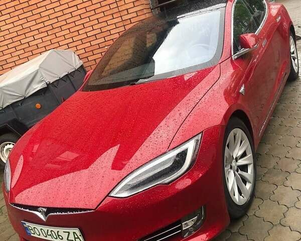 Красный Тесла Модель С, объемом двигателя 0 л и пробегом 130 тыс. км за 28999 $, фото 9 на Automoto.ua