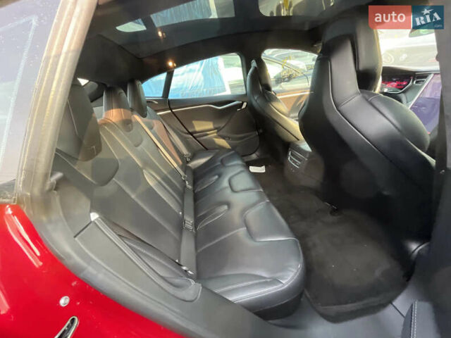 Червоний Тесла Модель С, об'ємом двигуна 0 л та пробігом 87 тис. км за 15250 $, фото 7 на Automoto.ua