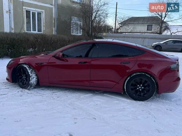 Красный Тесла Модель С, объемом двигателя 0 л и пробегом 113 тыс. км за 21800 $, фото 6 на Automoto.ua