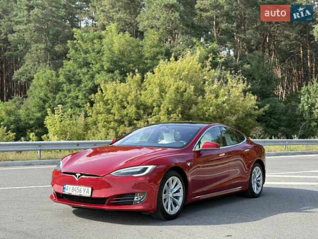 Червоний Тесла Модель С, об'ємом двигуна 0 л та пробігом 99 тис. км за 21900 $, фото 2 на Automoto.ua