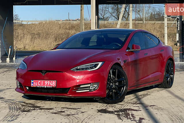 Красный Тесла Модель С, объемом двигателя 0 л и пробегом 87 тыс. км за 16350 $, фото 8 на Automoto.ua