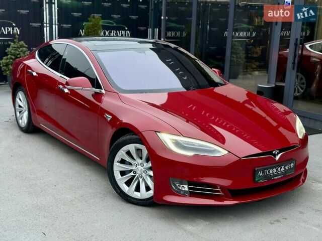 Красный Тесла Модель С, объемом двигателя 0 л и пробегом 79 тыс. км за 17900 $, фото 16 на Automoto.ua
