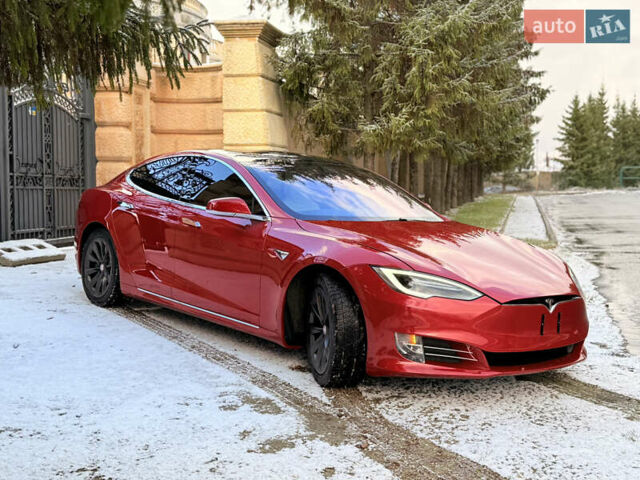 Красный Тесла Модель С, объемом двигателя 0 л и пробегом 59 тыс. км за 27500 $, фото 3 на Automoto.ua