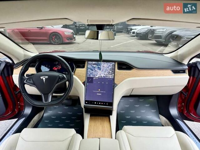 Красный Тесла Модель С, объемом двигателя 0 л и пробегом 79 тыс. км за 17900 $, фото 36 на Automoto.ua