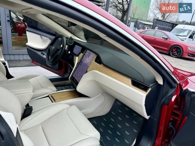 Красный Тесла Модель С, объемом двигателя 0 л и пробегом 79 тыс. км за 17900 $, фото 42 на Automoto.ua