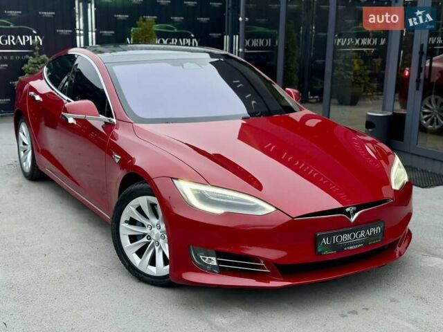 Красный Тесла Модель С, объемом двигателя 0 л и пробегом 79 тыс. км за 17900 $, фото 15 на Automoto.ua