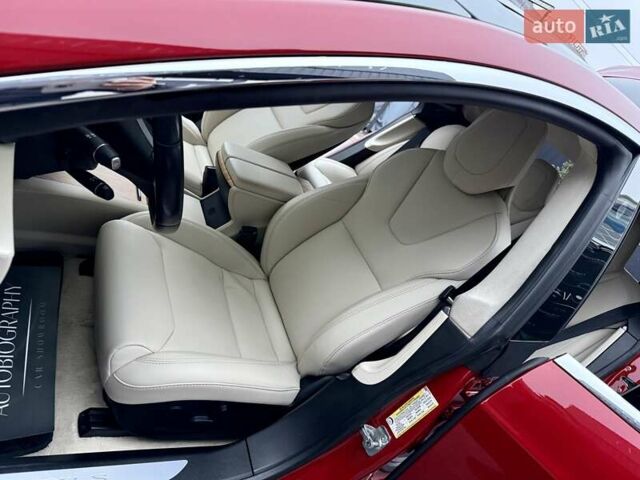 Красный Тесла Модель С, объемом двигателя 0 л и пробегом 79 тыс. км за 17900 $, фото 27 на Automoto.ua