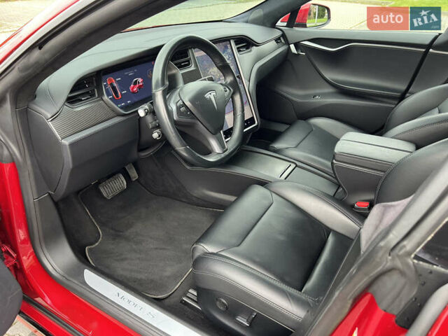 Красный Тесла Модель С, объемом двигателя 0 л и пробегом 98 тыс. км за 29000 $, фото 11 на Automoto.ua